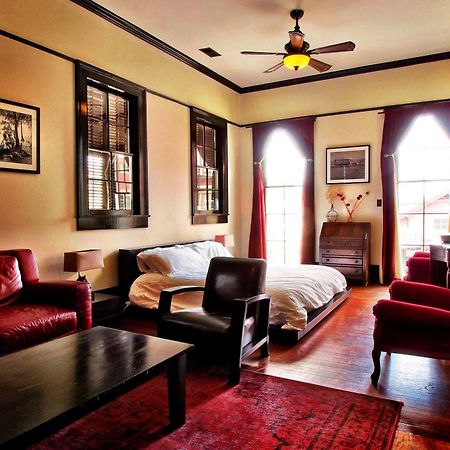 Royal Street Inn & Bar New Orleans Bagian luar foto
