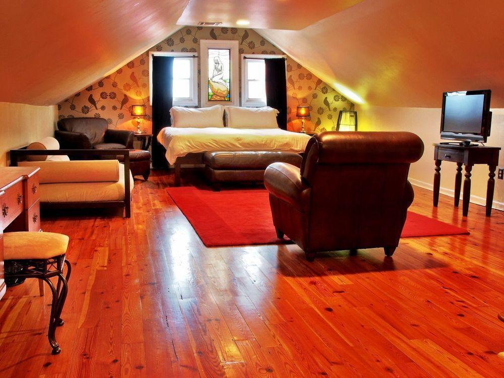 Royal Street Inn & Bar New Orleans Bagian luar foto
