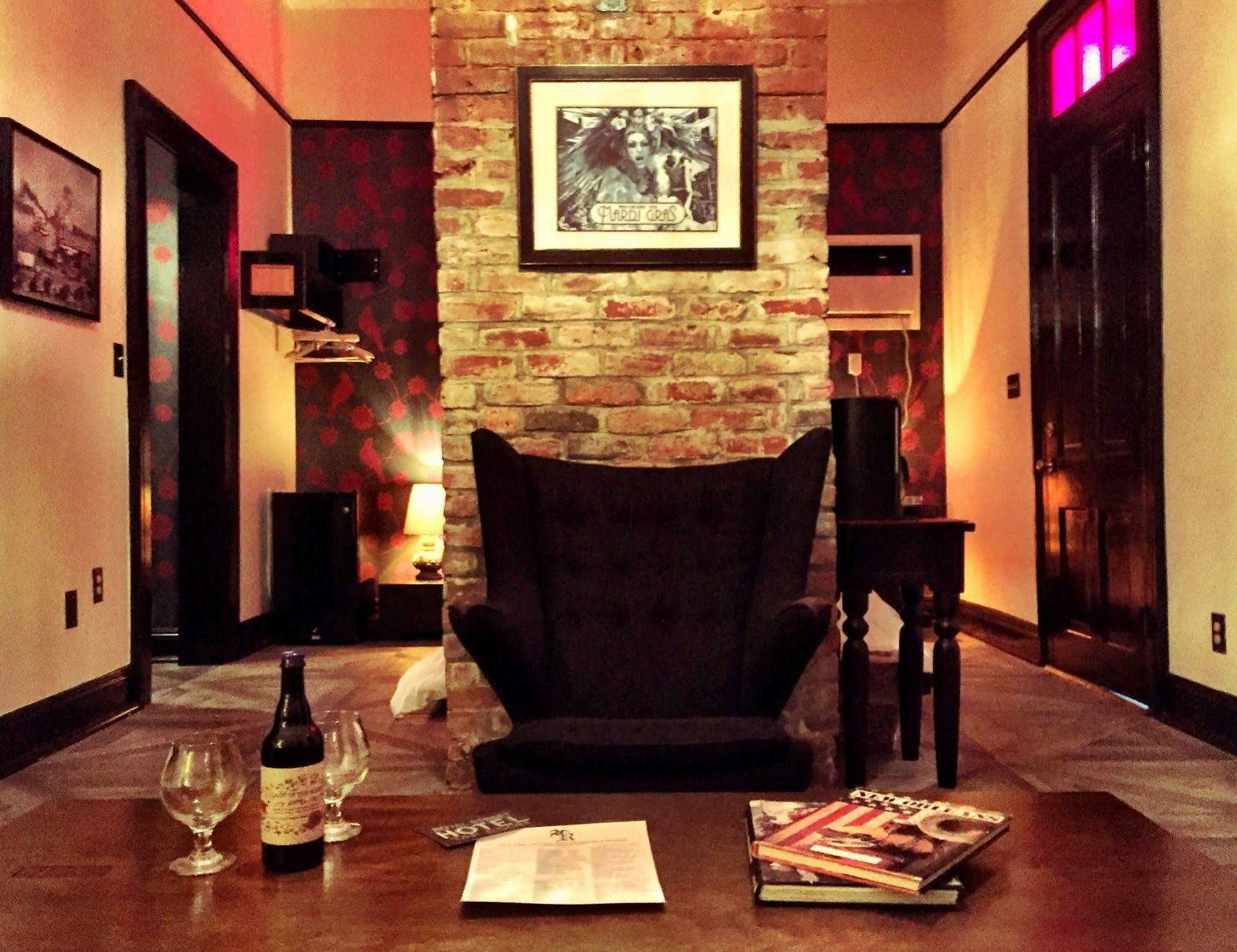 Royal Street Inn & Bar New Orleans Bagian luar foto
