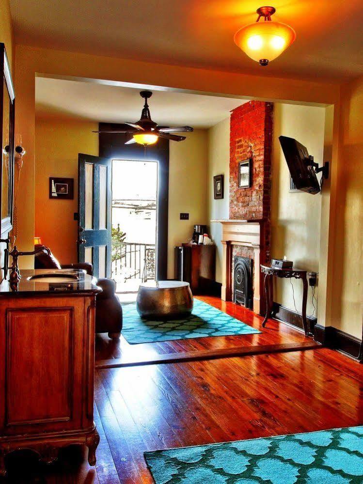 Royal Street Inn & Bar New Orleans Bagian luar foto