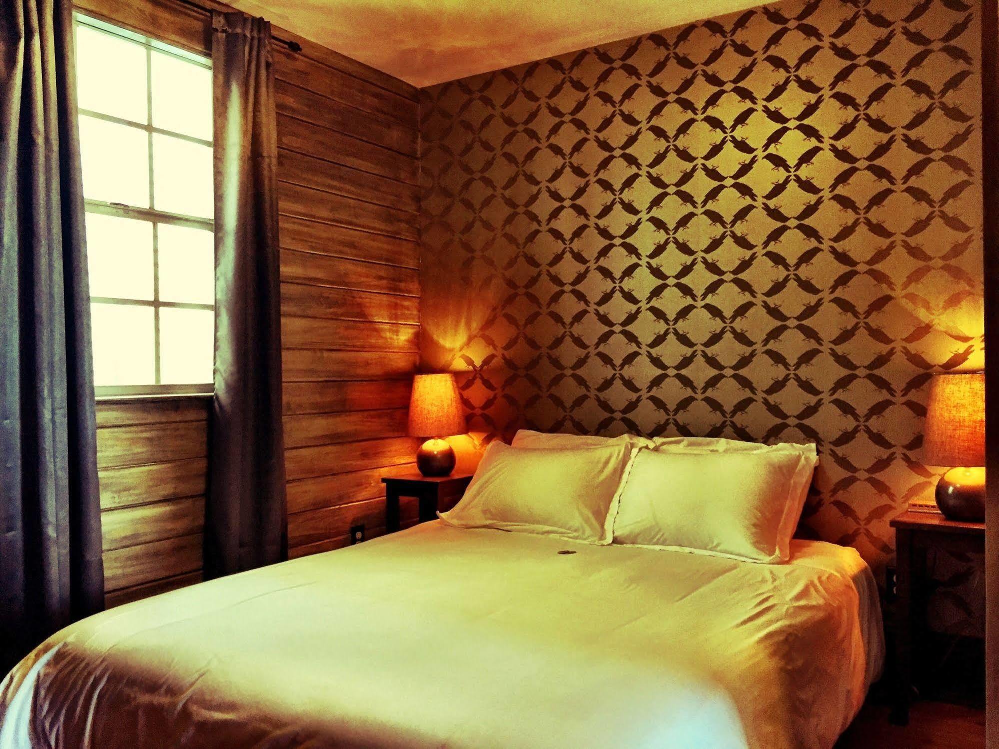 Royal Street Inn & Bar New Orleans Bagian luar foto