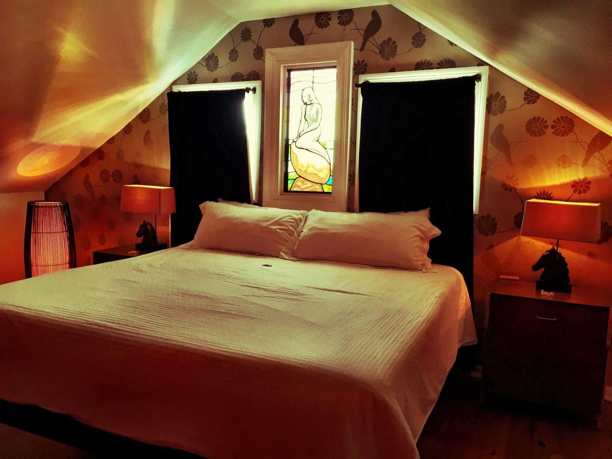 Royal Street Inn & Bar New Orleans Bagian luar foto