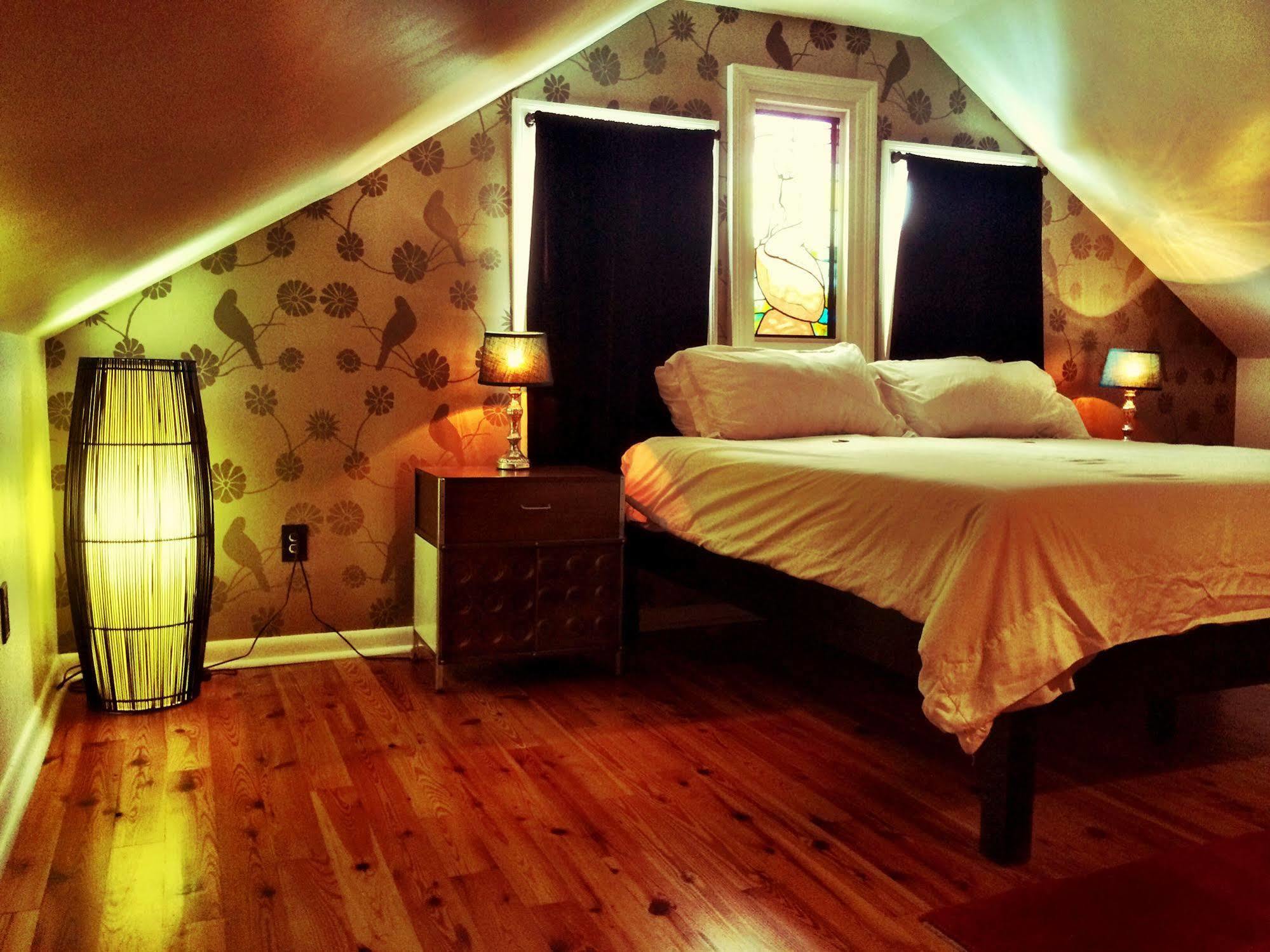 Royal Street Inn & Bar New Orleans Bagian luar foto
