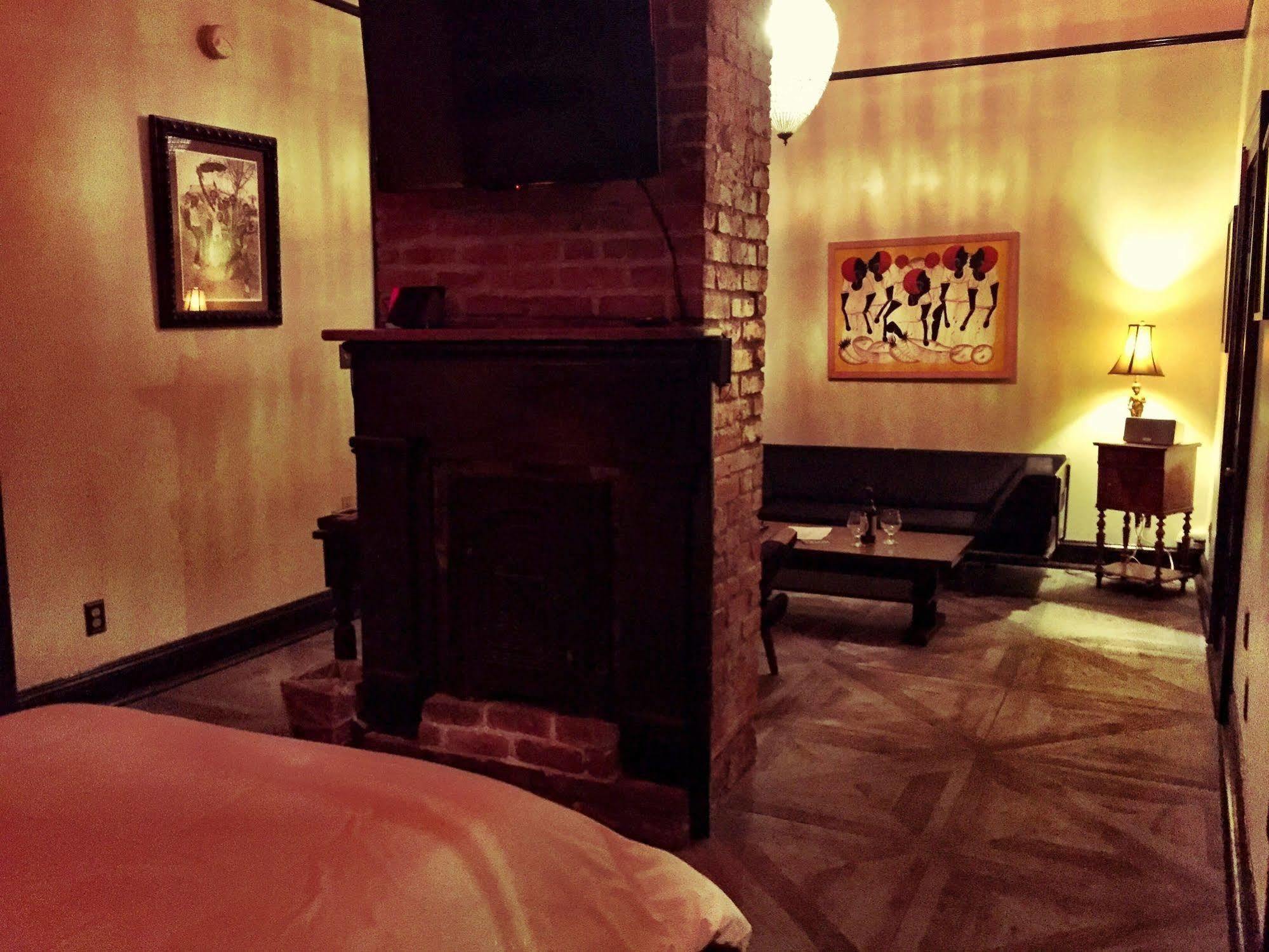 Royal Street Inn & Bar New Orleans Bagian luar foto